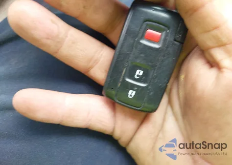 2007 Toyota Prius z USA, uszkodzony, nr VIN JTDKB20U777638541